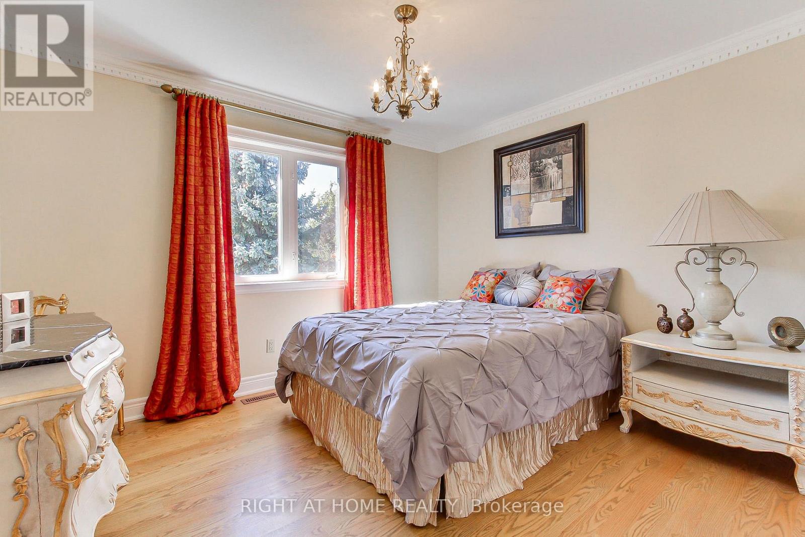 185 KING HIGH DRIVE - 33