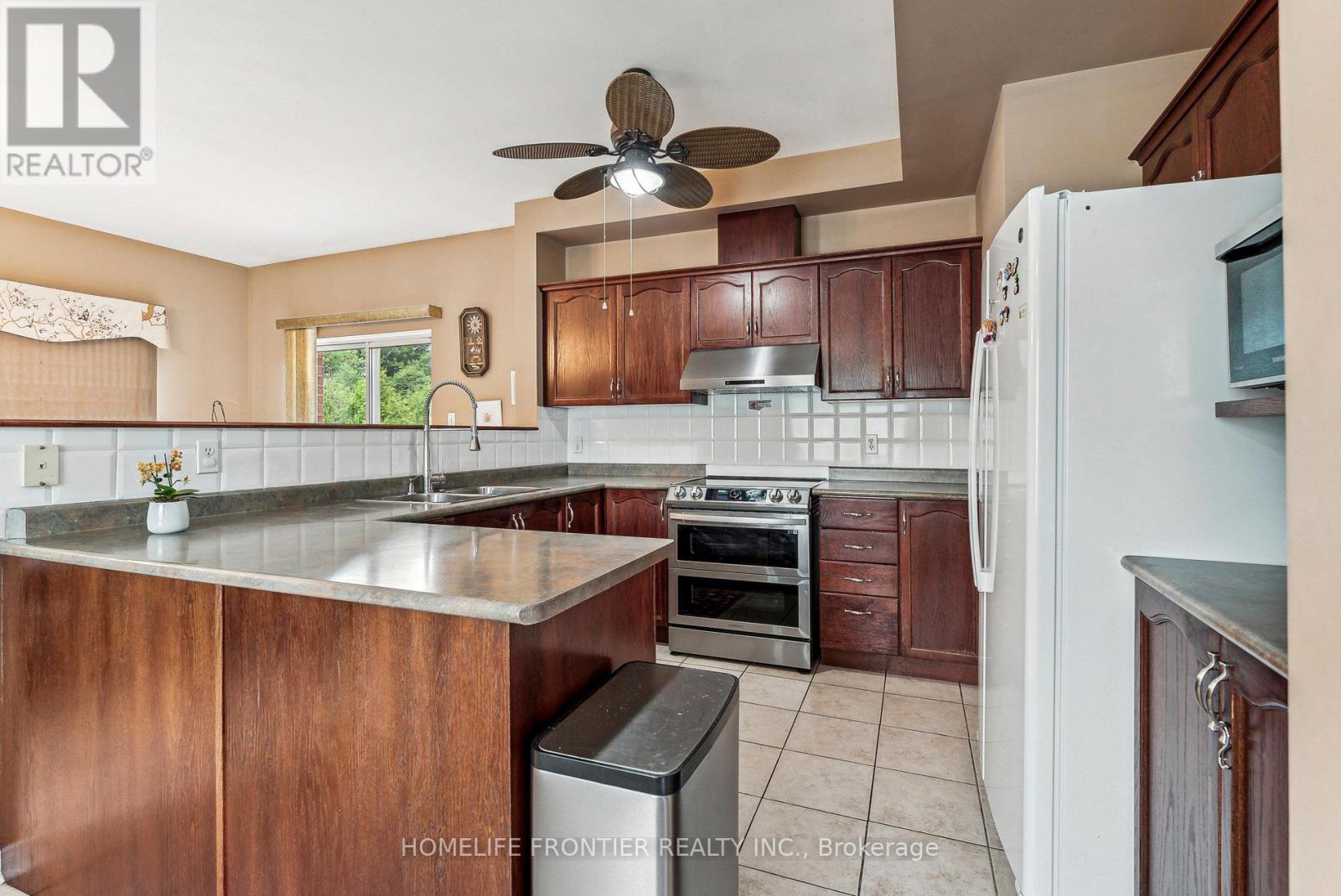 1906 WEBSTER BOULEVARD W - 7