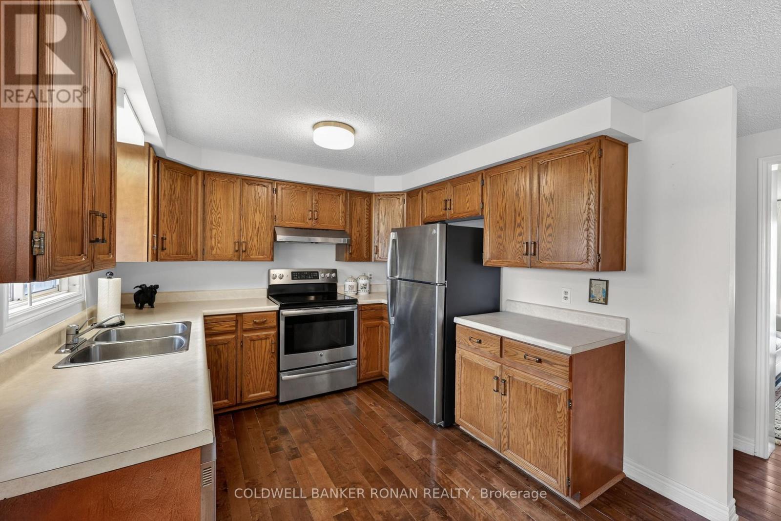 105 TECUMSETH PINES DRIVE - 16
