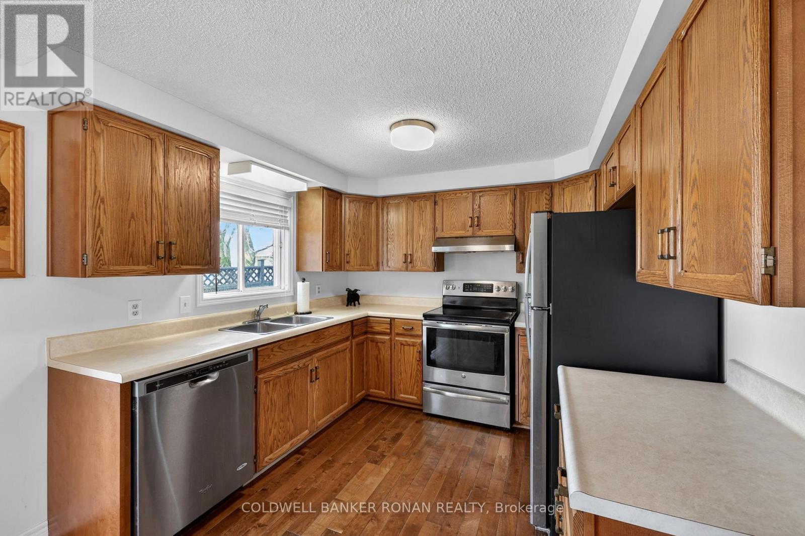 105 TECUMSETH PINES DRIVE - 17