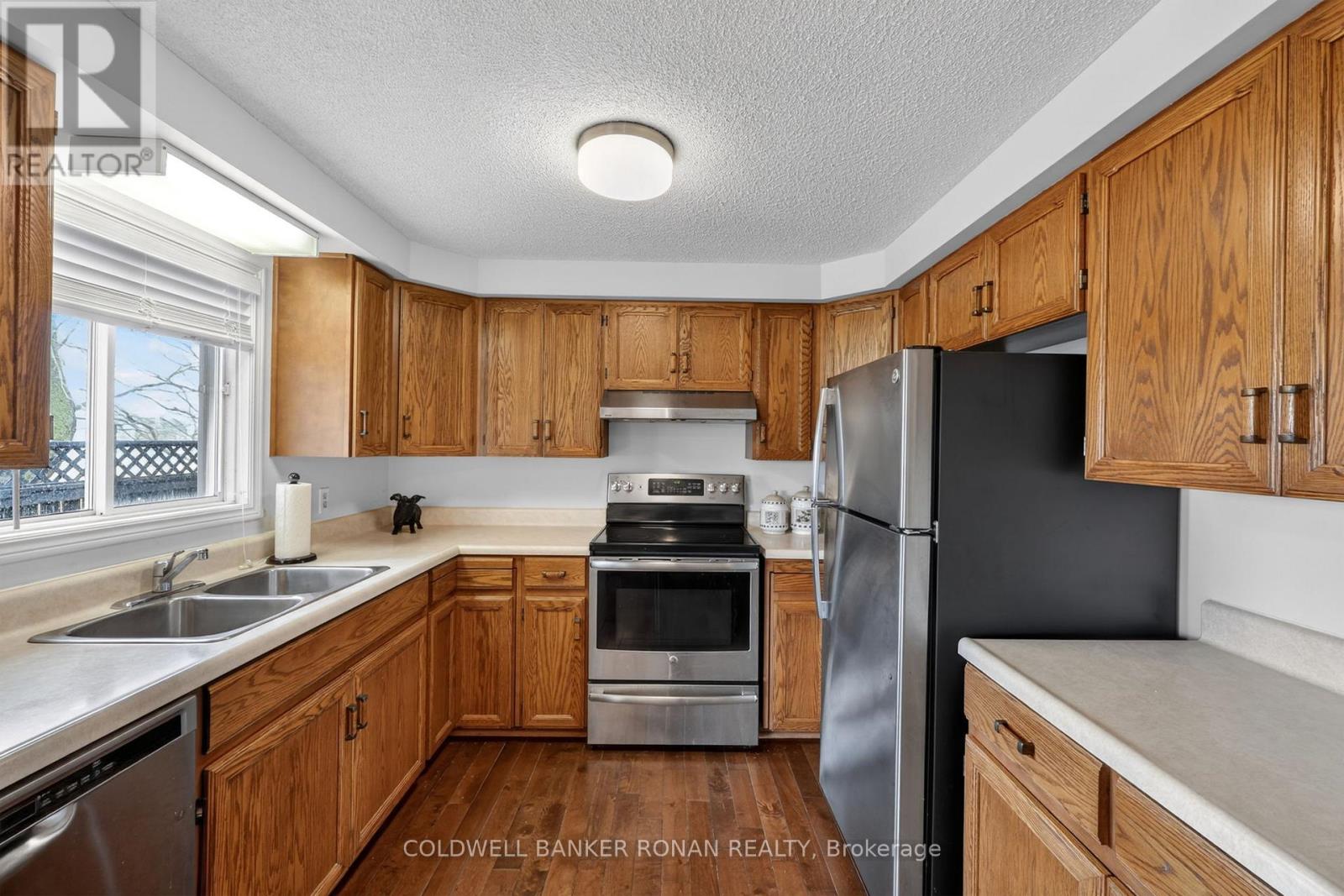 105 TECUMSETH PINES DRIVE - 18