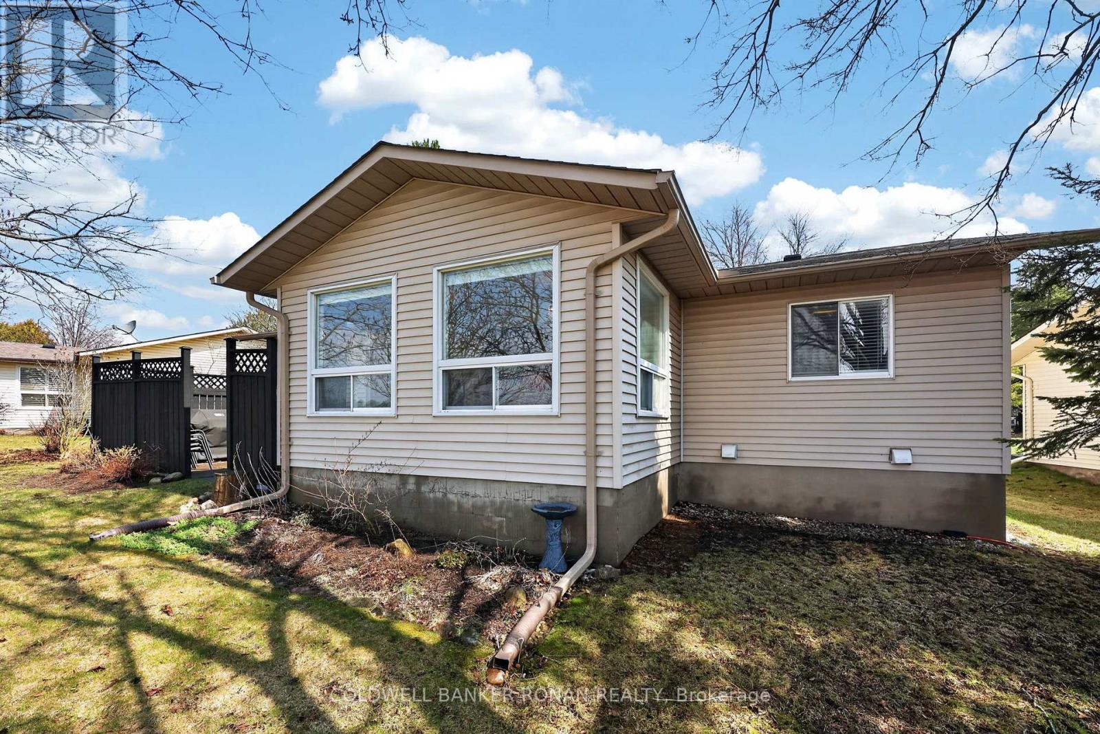 105 TECUMSETH PINES DRIVE - 36