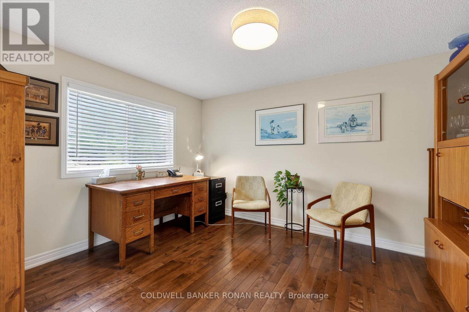 105 TECUMSETH PINES DRIVE - 6