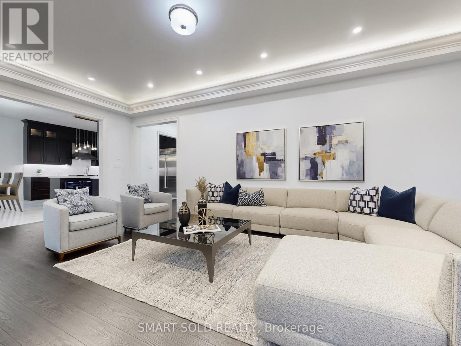 209 HILLSVIEW DRIVE - 17