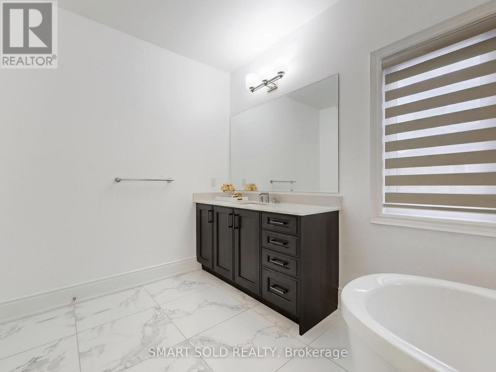 209 HILLSVIEW DRIVE - 30
