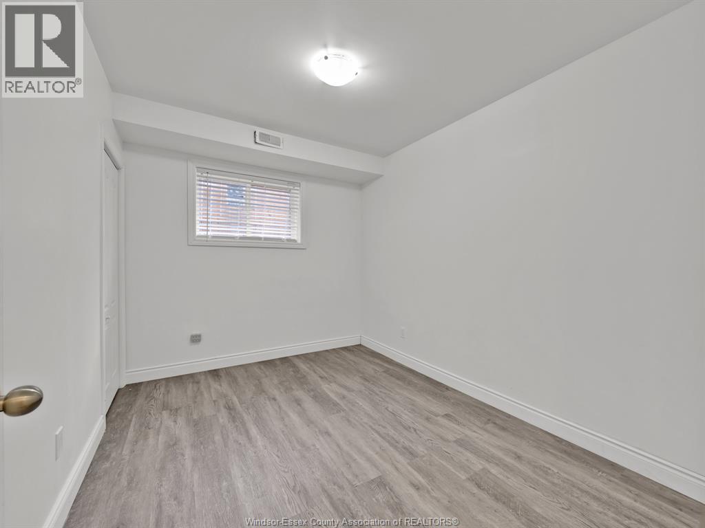 658 CARON, Windsor, Ontario, N9A5B6 — Photo 11