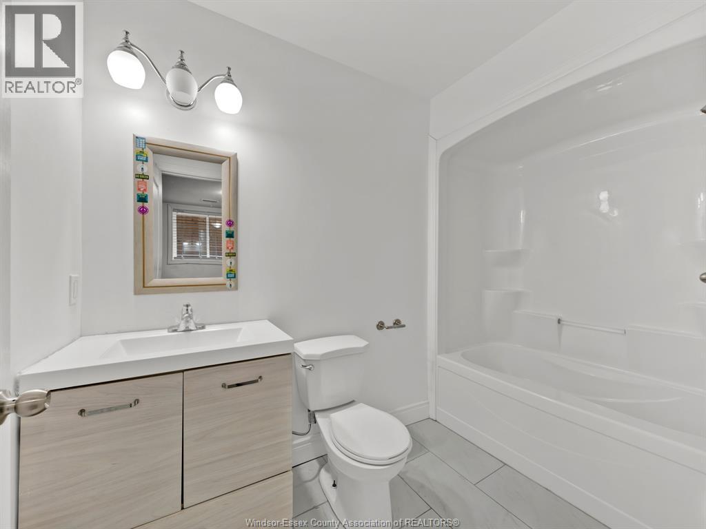 658 CARON, Windsor, Ontario, N9A5B6 — Photo 15