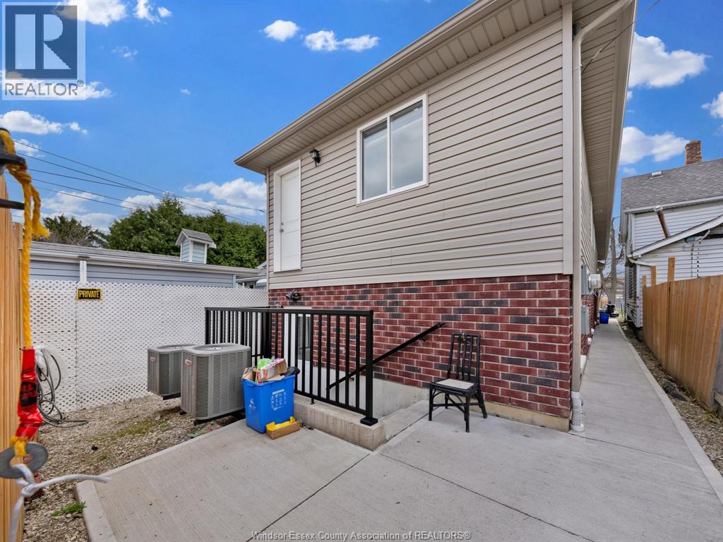 658 CARON, Windsor, Ontario, N9A5B6 — Photo 33