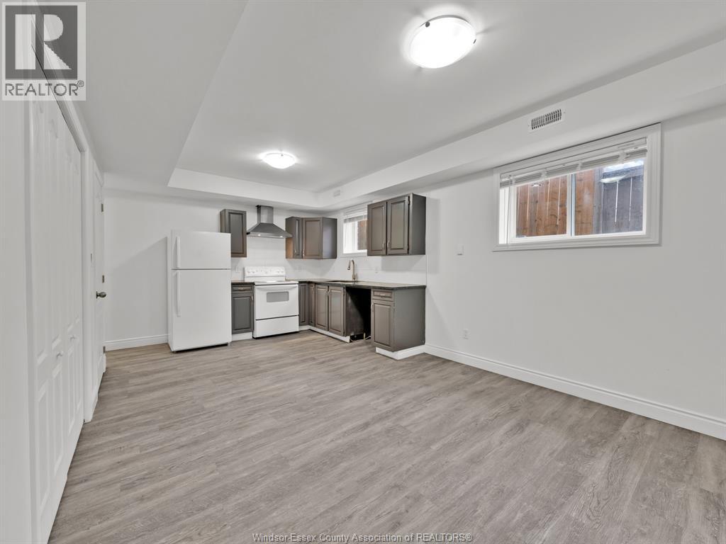 658 CARON, Windsor, Ontario, N9A5B6 — Photo 5