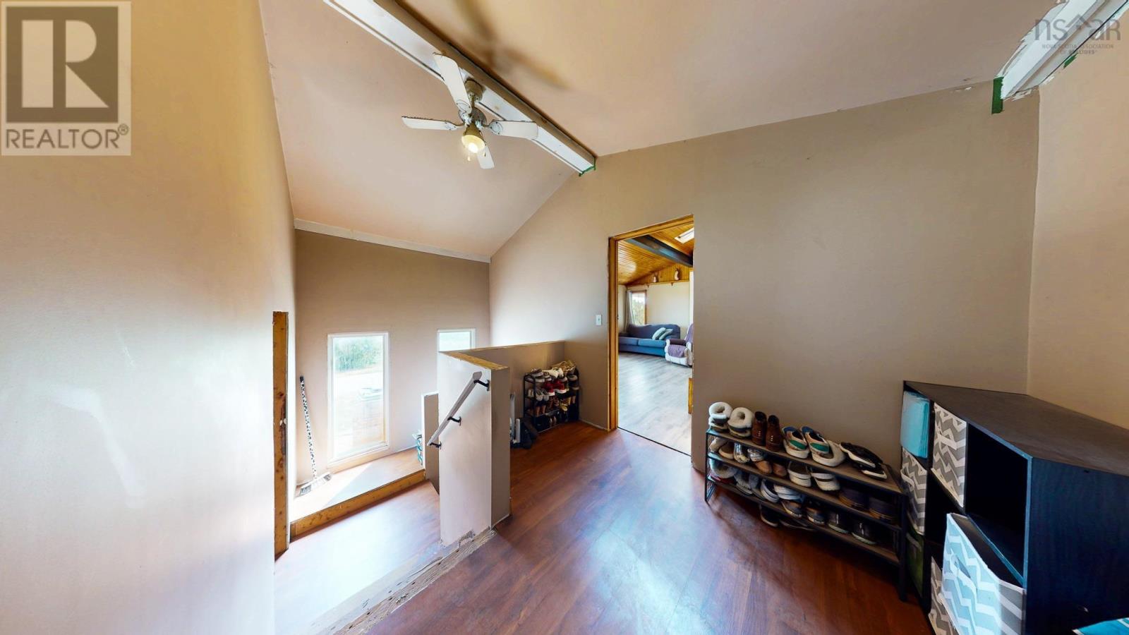 Property 32 of 46 of 1477 Lakewood Road