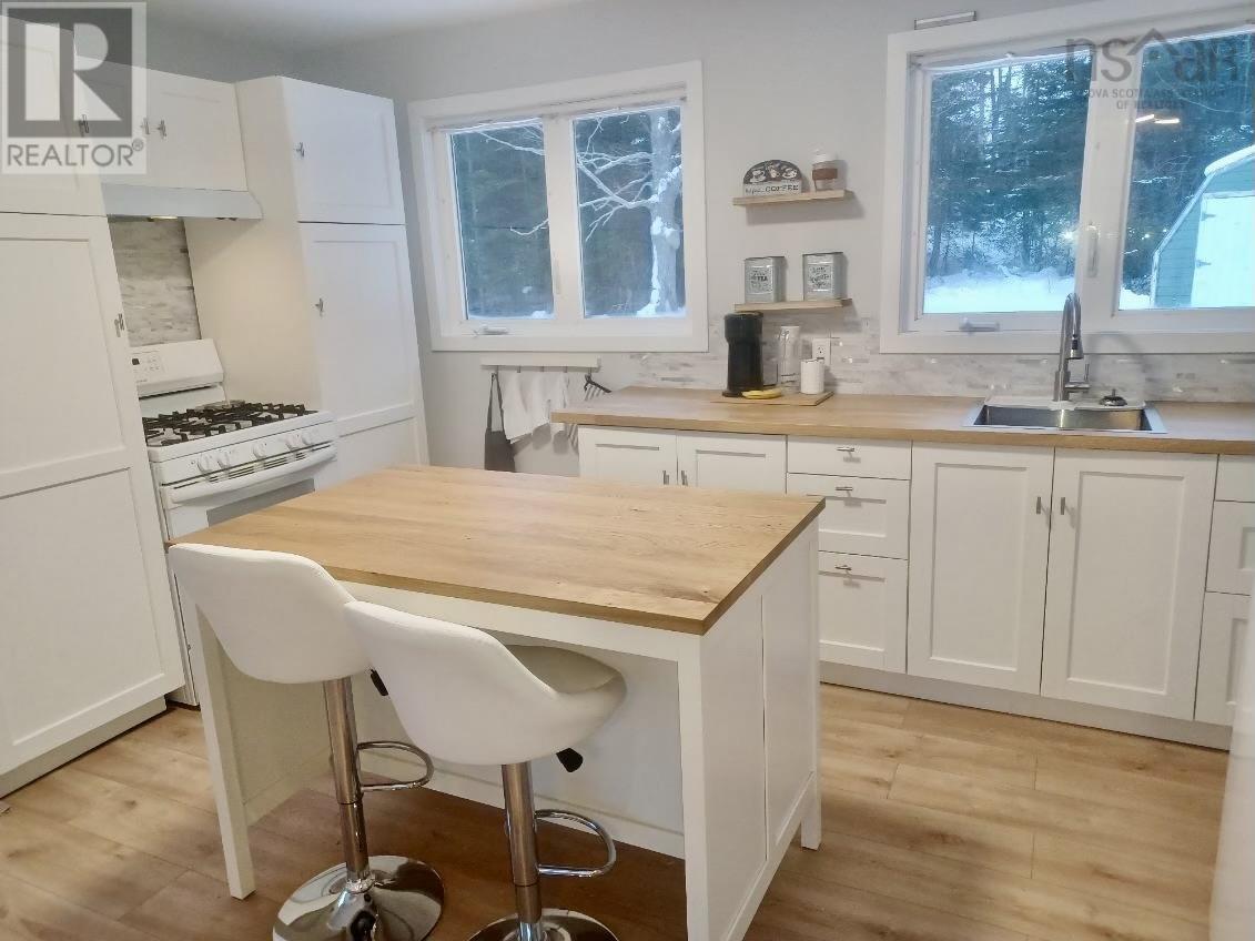 Property 12 of 14 of 1162 Mount Pleasant Road