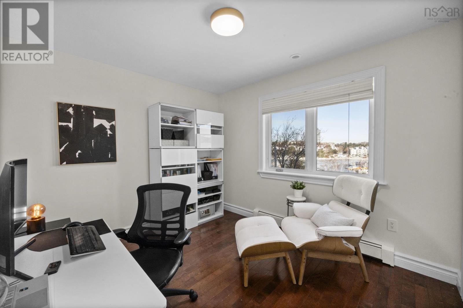 Property 34 of 50 of 8 & 10 Sailboat Lane