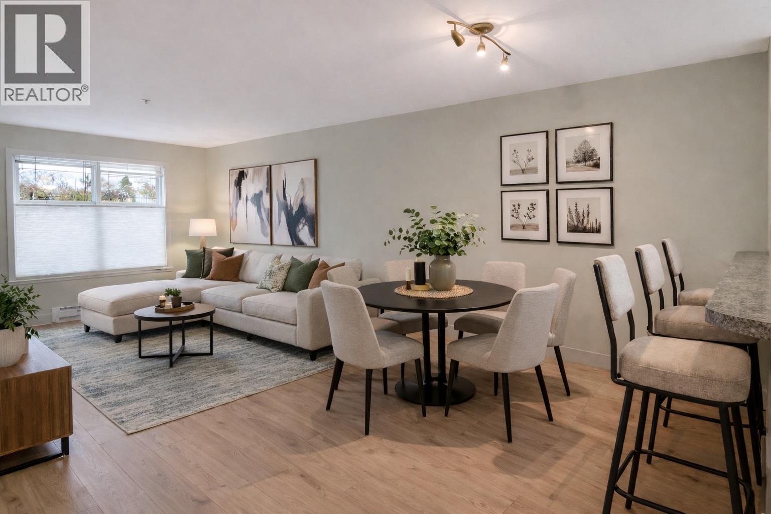 #109 515 HOUGHTON ROAD - Image 2