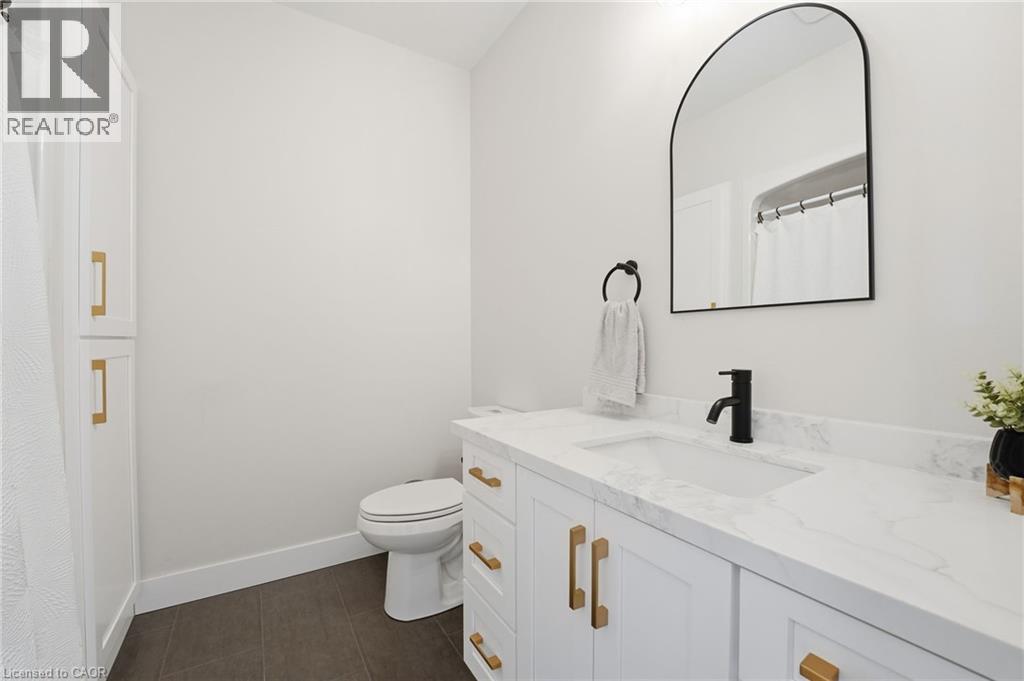 48 REBECCA Drive - 14