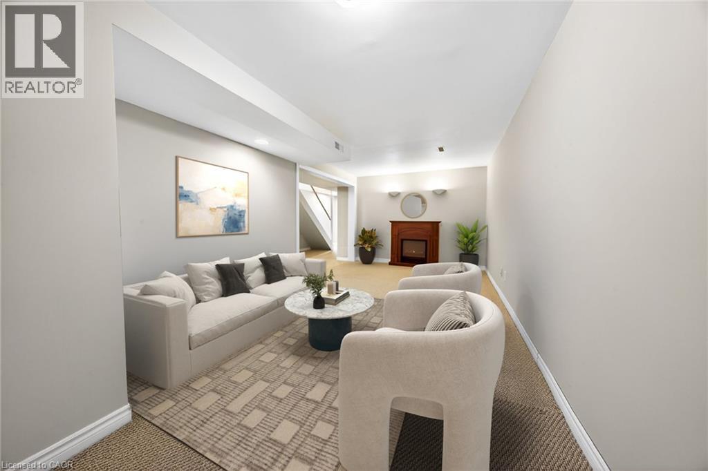 25 WALKER Court - 18