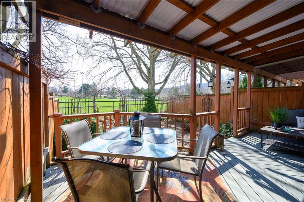 25 WALKER Court - 22