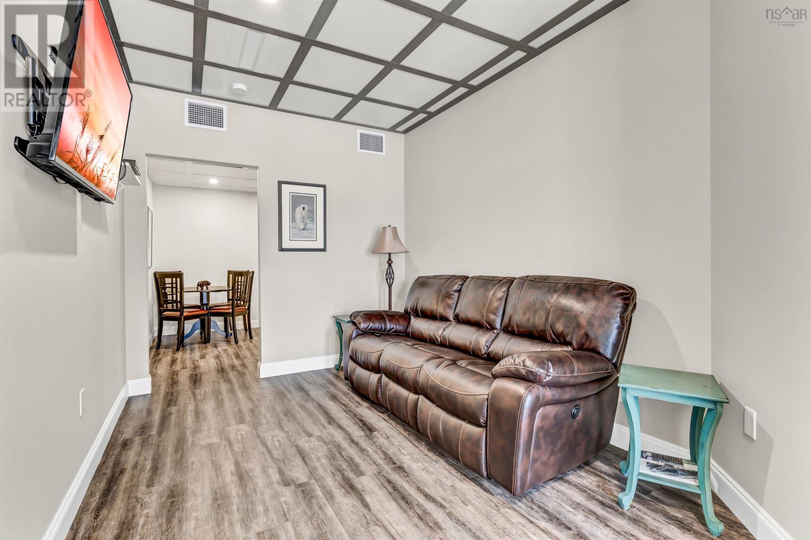 Property 36 of 49 of 2539 Highway 331