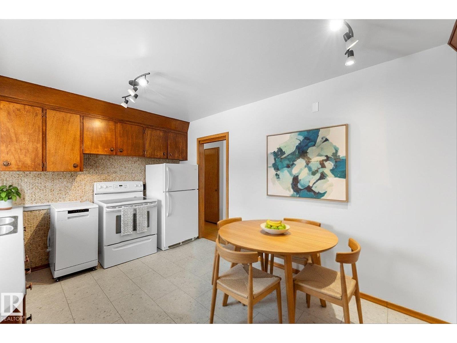 16145 109A AV NW, Edmonton