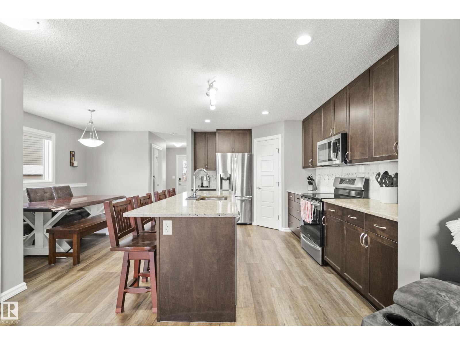 635 41 AV NW, Edmonton