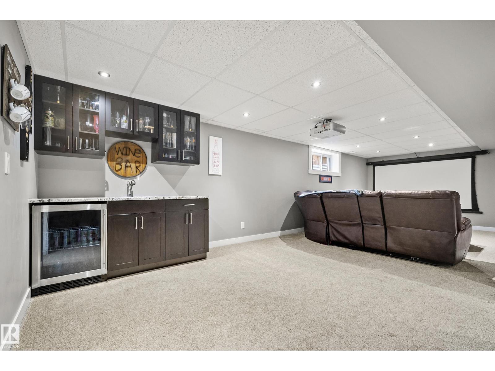 635 41 AV NW, Edmonton