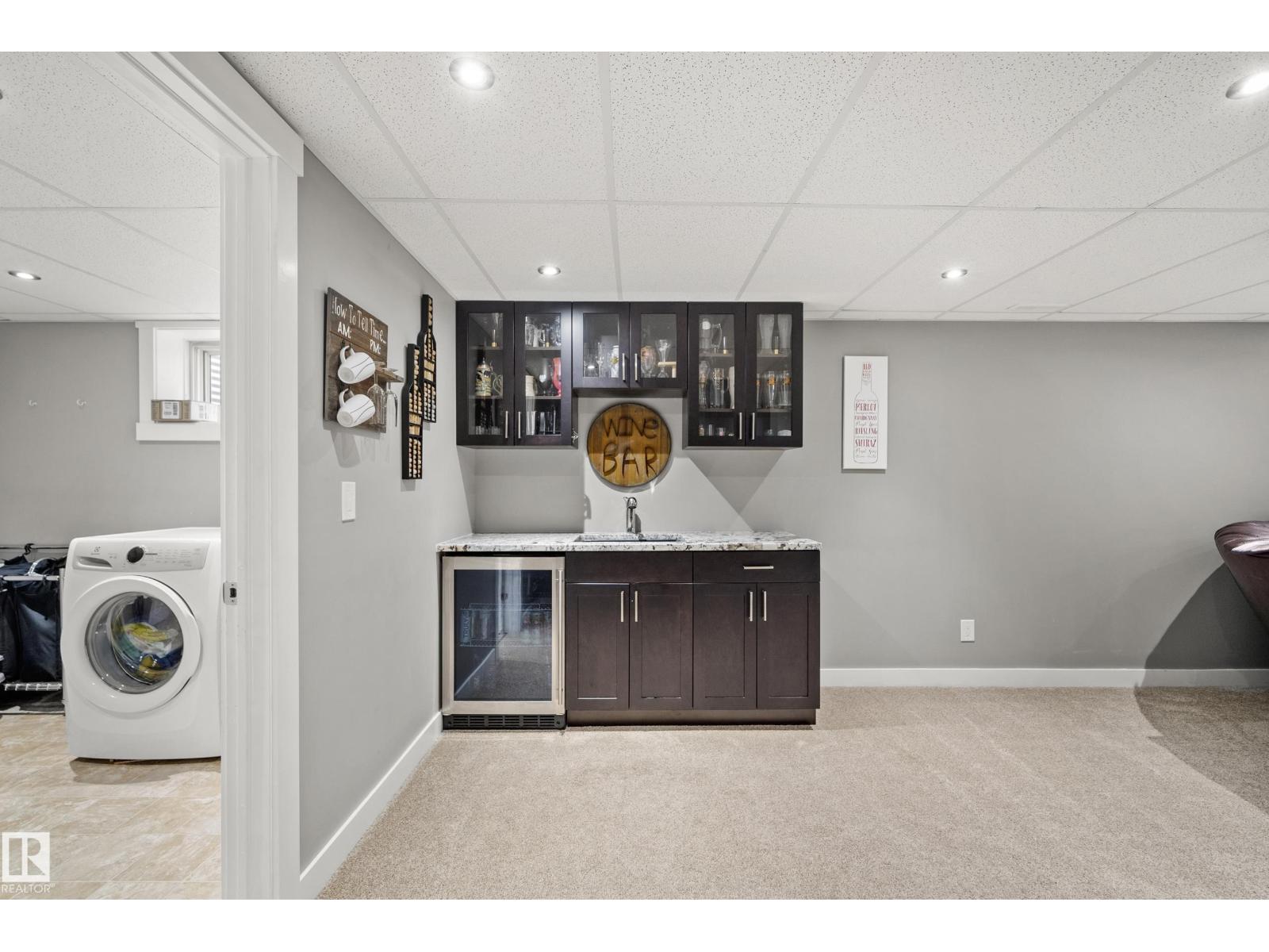 635 41 AV NW, Edmonton