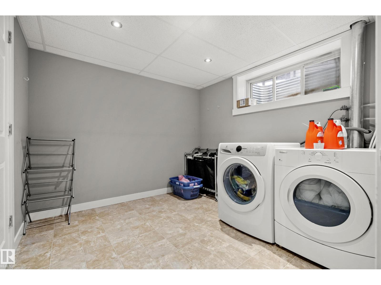 635 41 AV NW, Edmonton