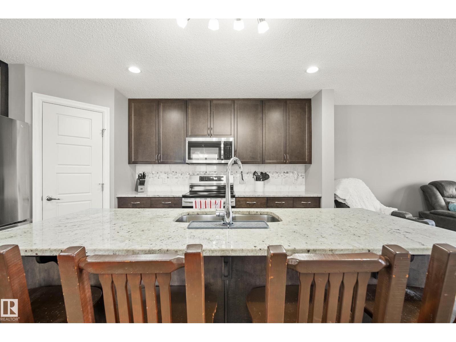 635 41 AV NW, Edmonton