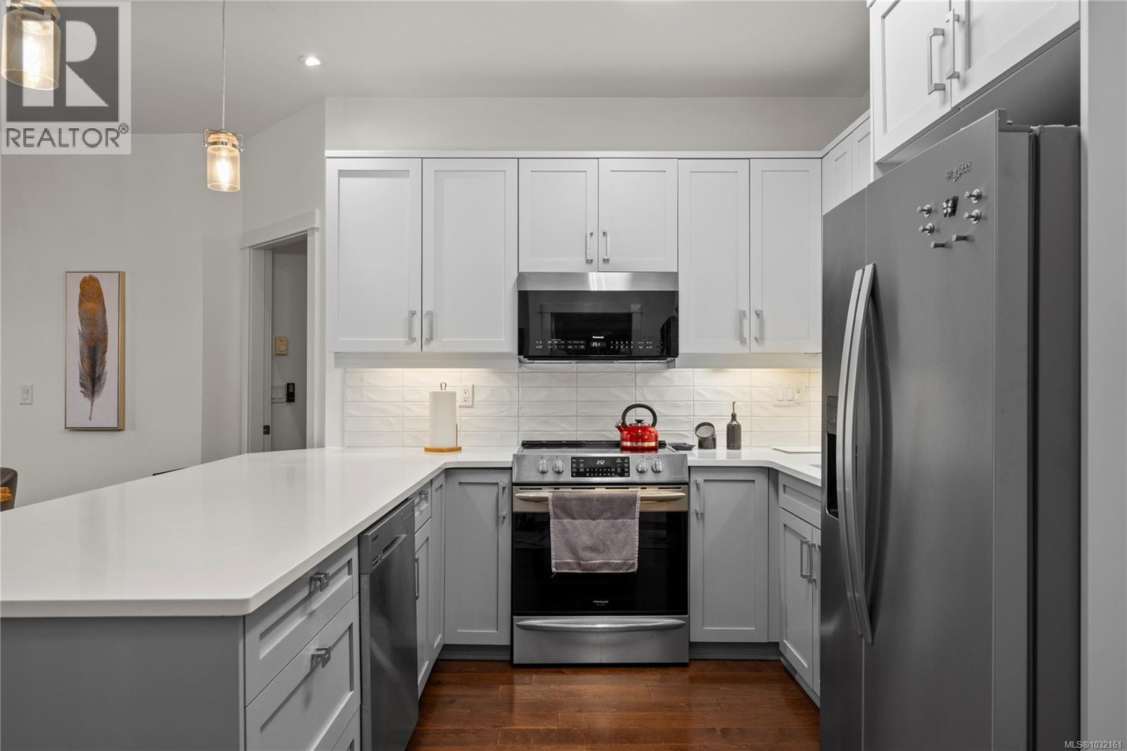 109 6310 MCROBB Ave, Nanaimo