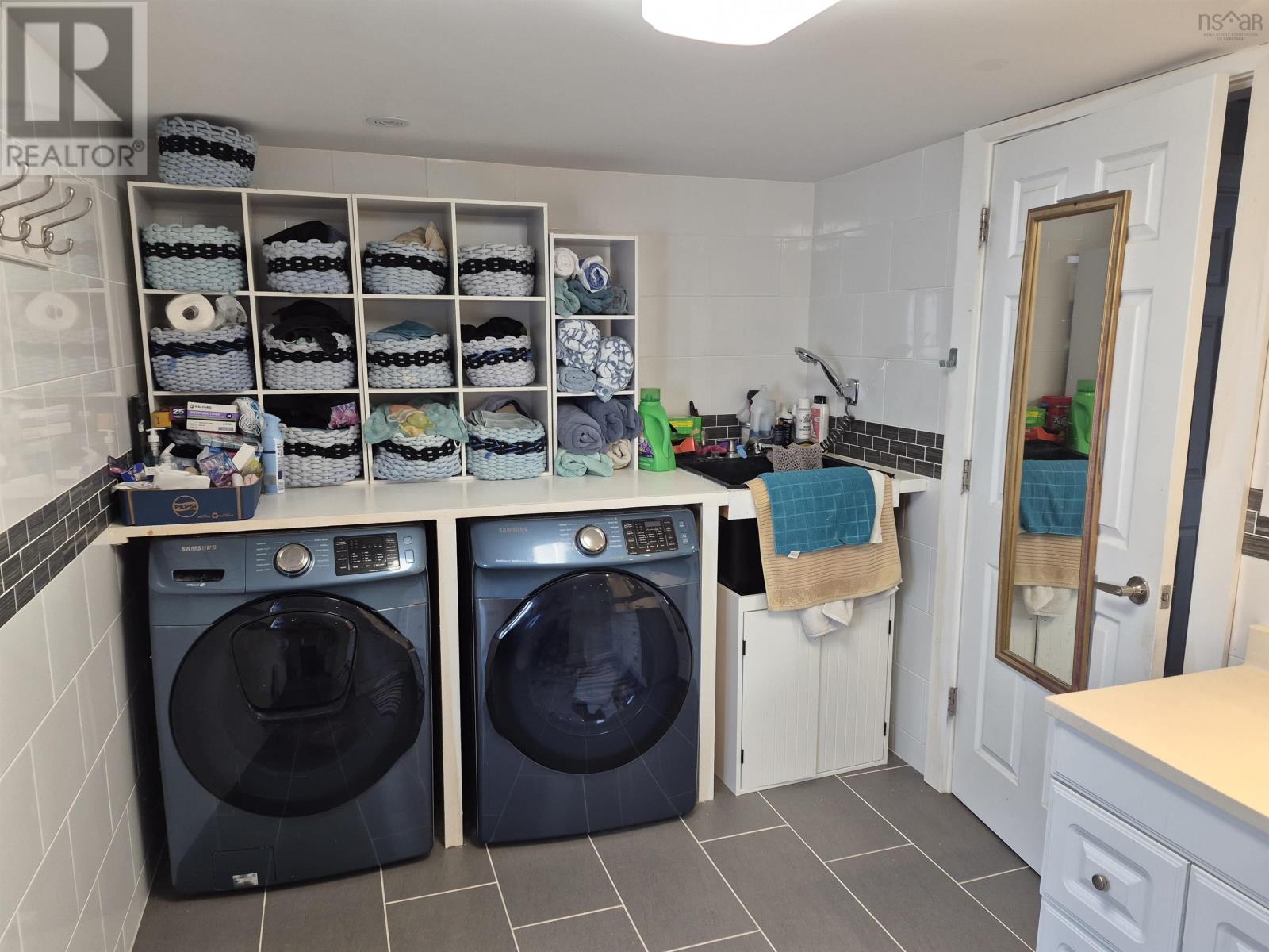 Property 17 of 45 of 608 Granville Road