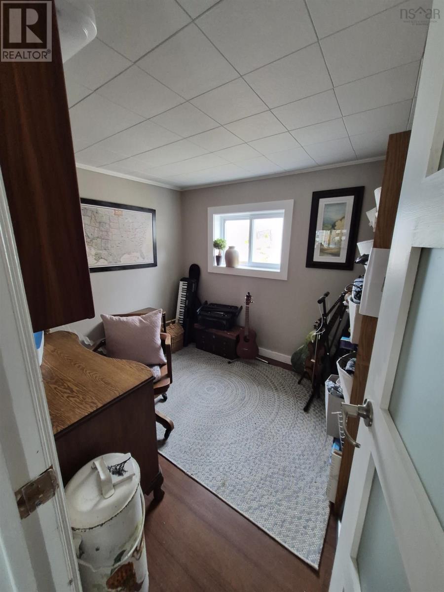 Property 38 of 45 of 608 Granville Road