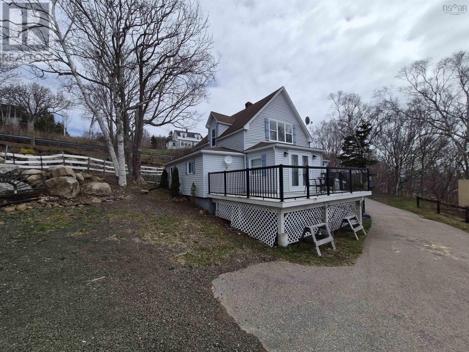 Property 43 of 45 of 608 Granville Road