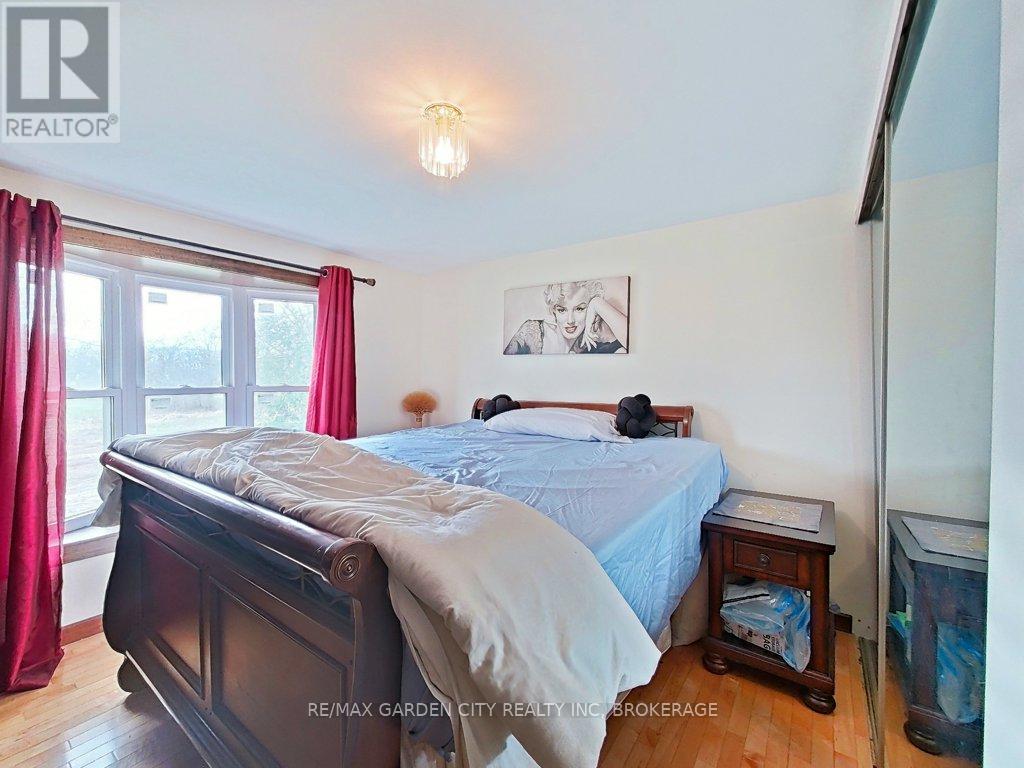 1030 METLER ROAD - 23
