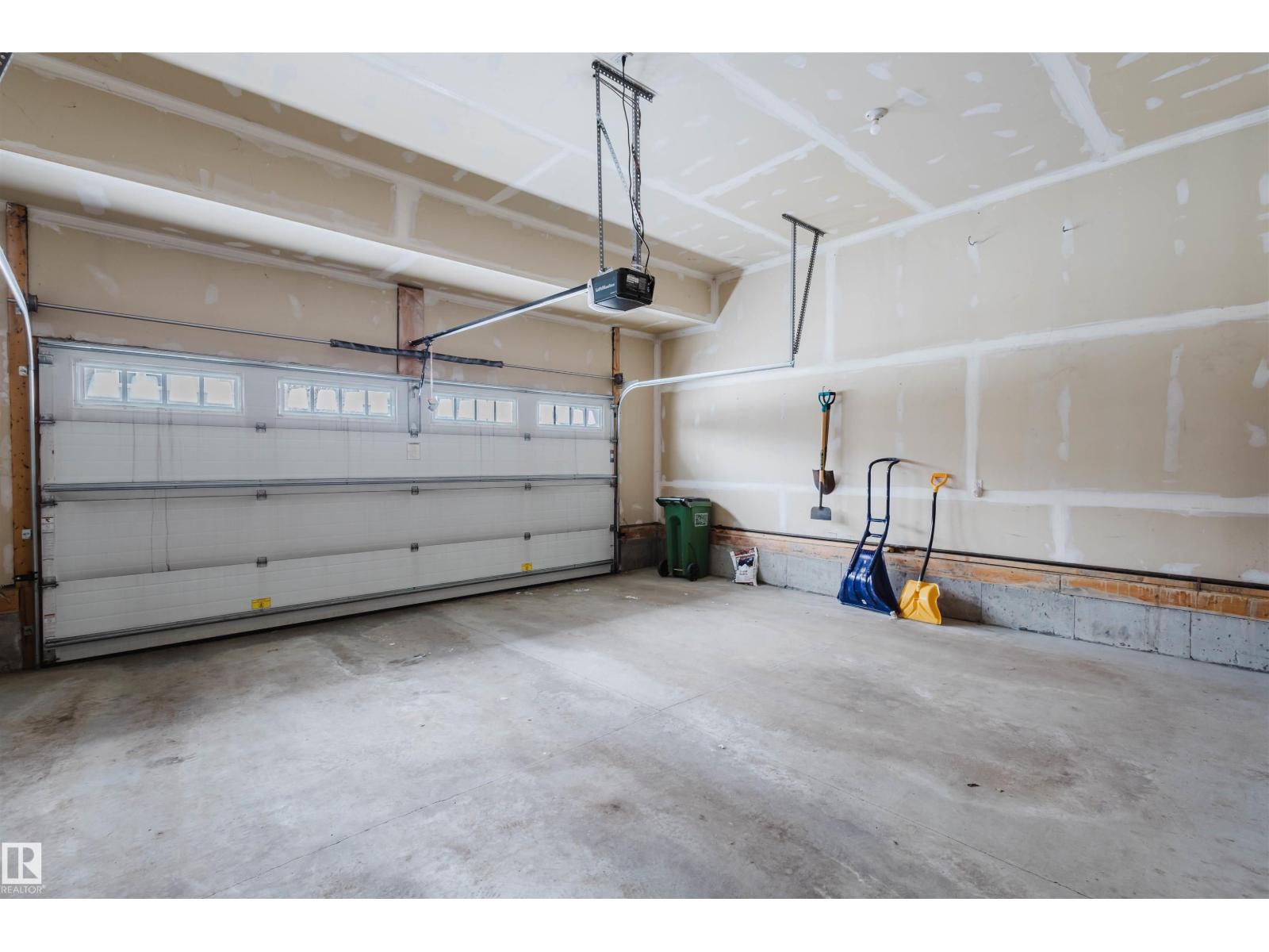 1957 AINSLIE LI SW, Edmonton