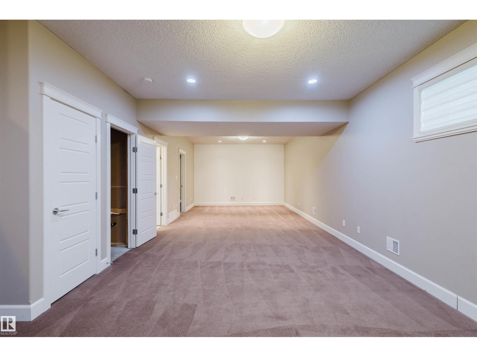 1957 AINSLIE LI SW, Edmonton