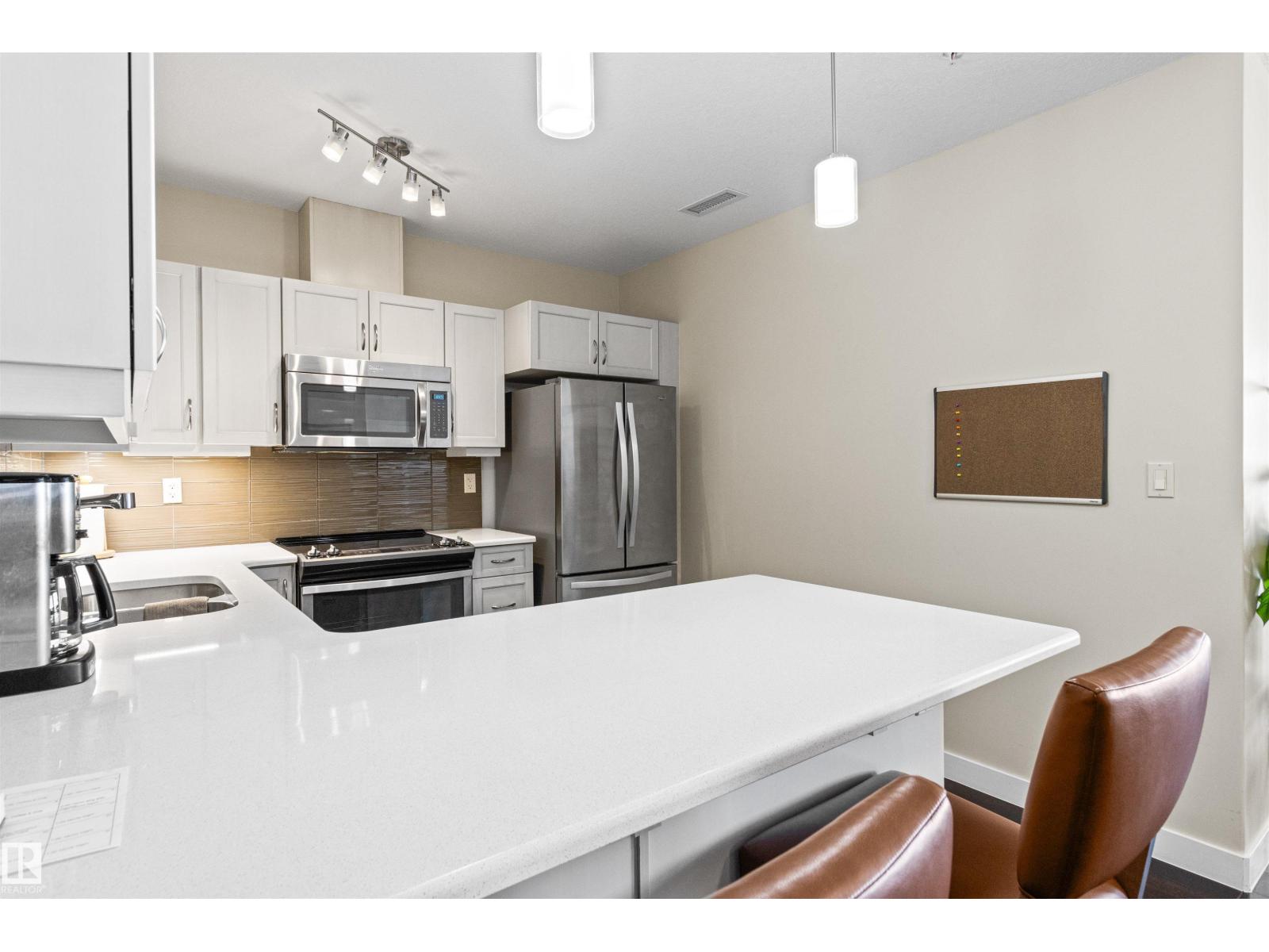 #404 2755 109 ST NW - 10
