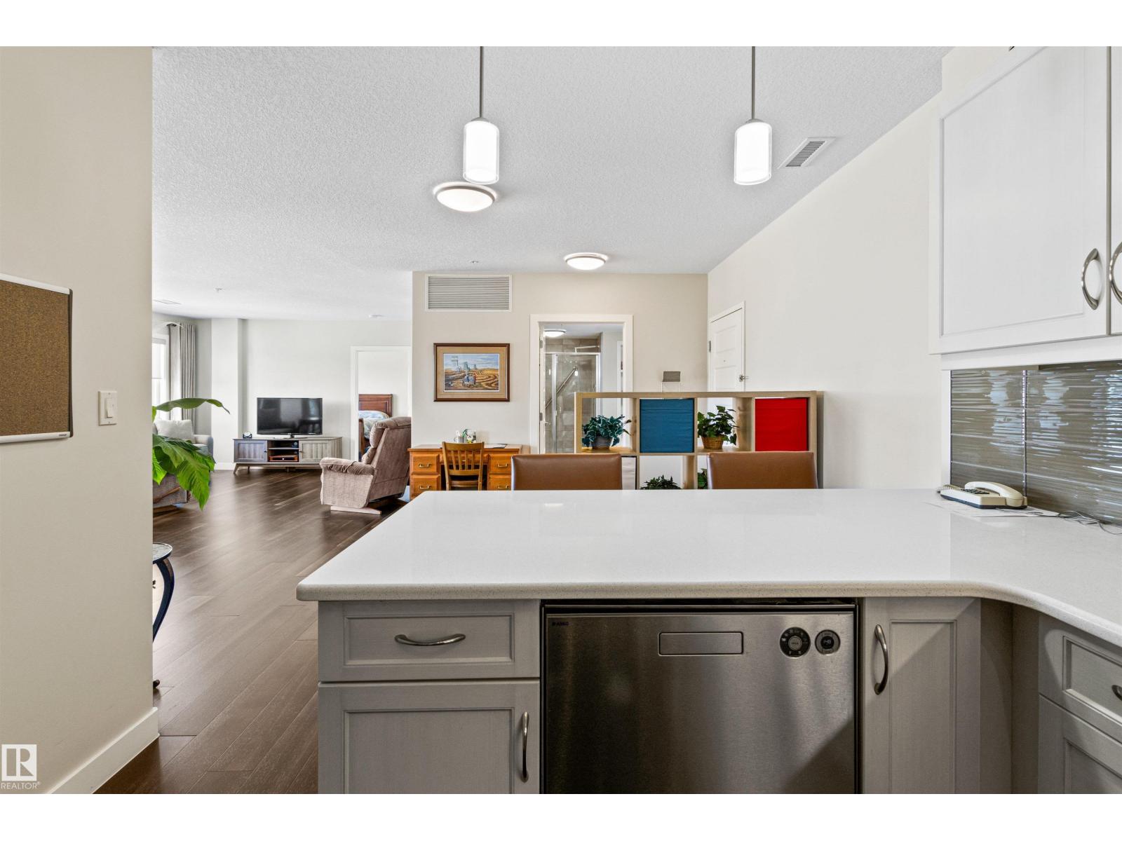#404 2755 109 ST NW - 14