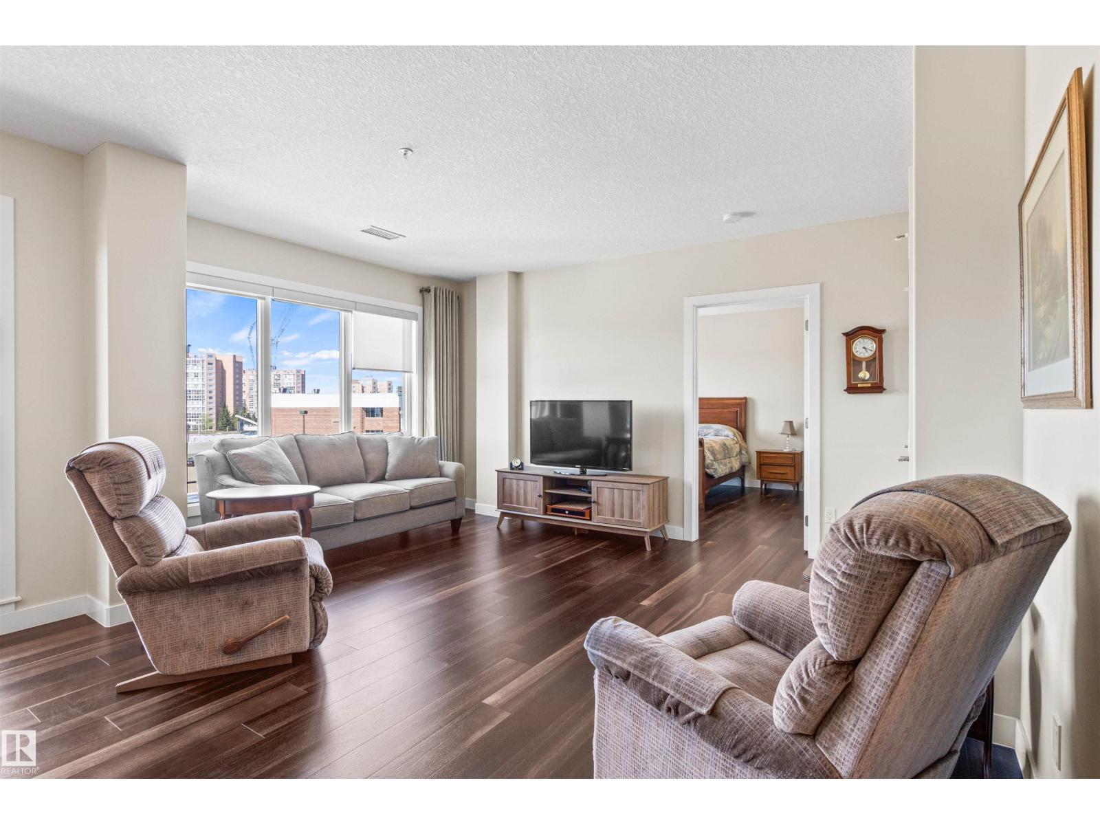 #404 2755 109 ST NW - 23