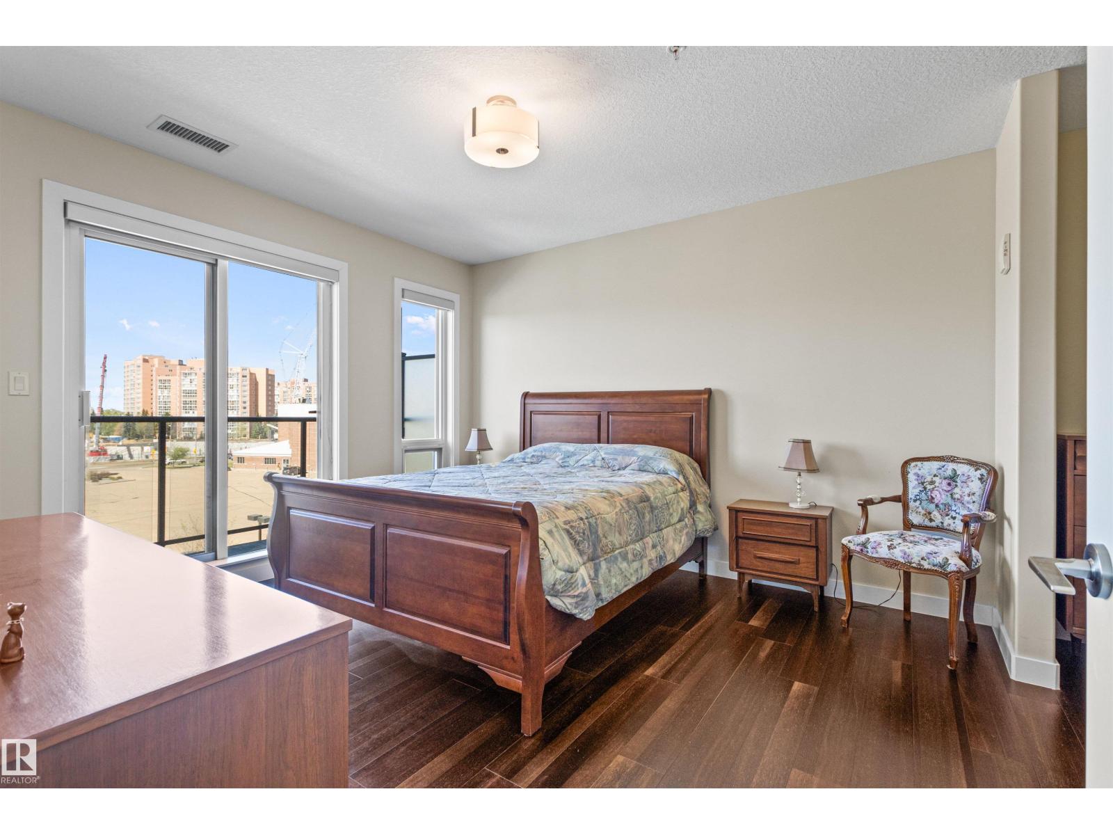 #404 2755 109 ST NW - 28