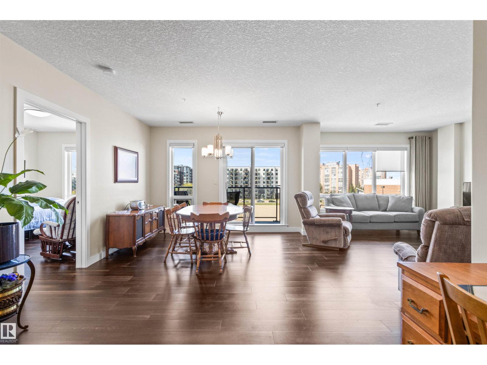 #404 2755 109 ST NW - 5