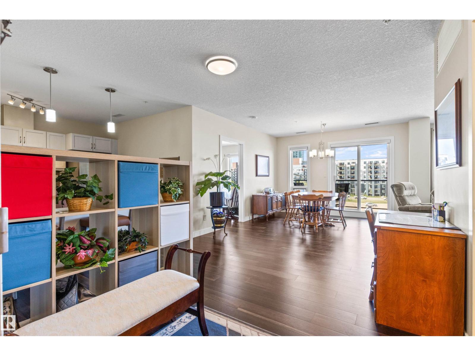 #404 2755 109 ST NW - 6
