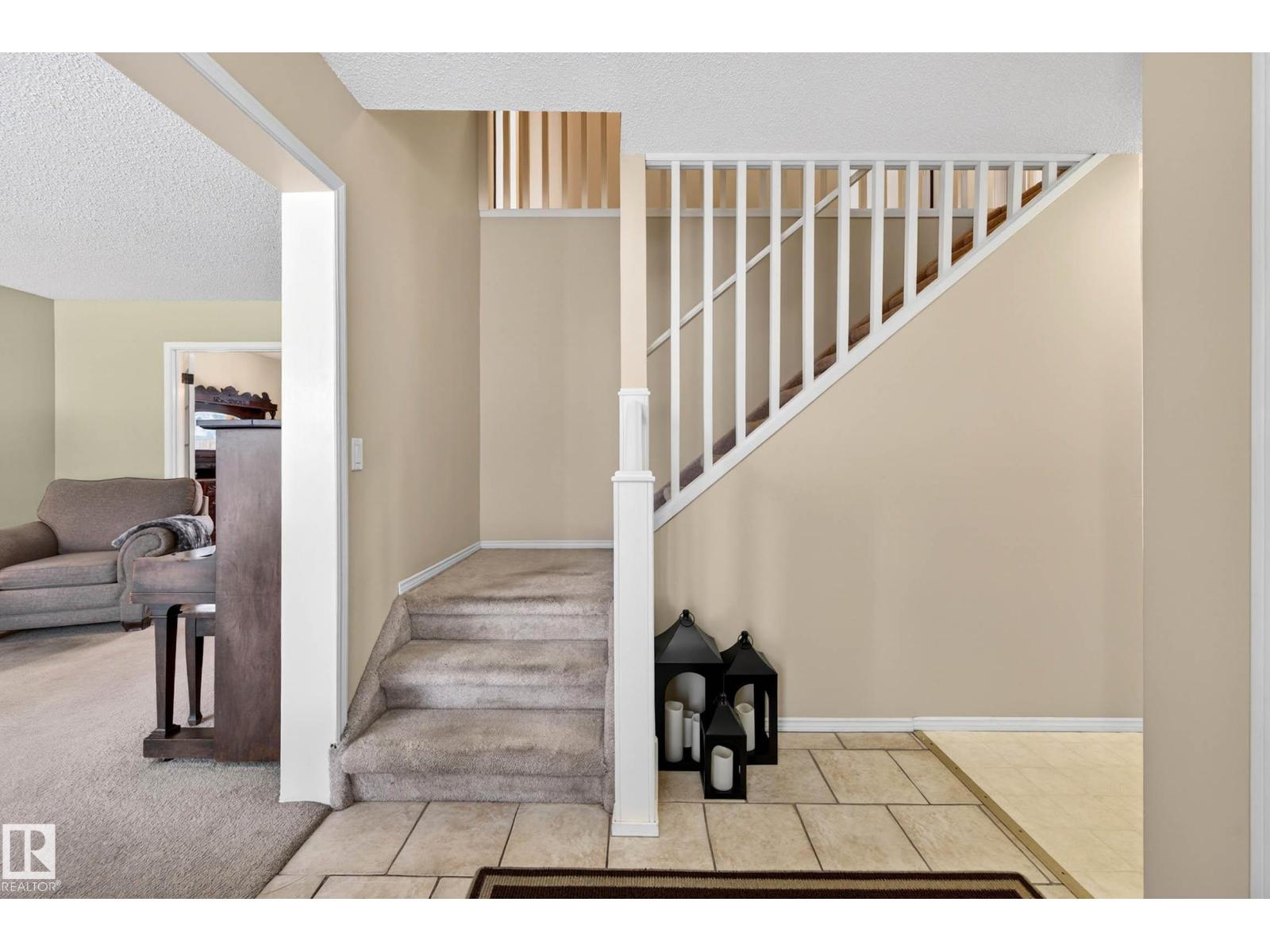 84 WOODLANDS RD, St. Albert