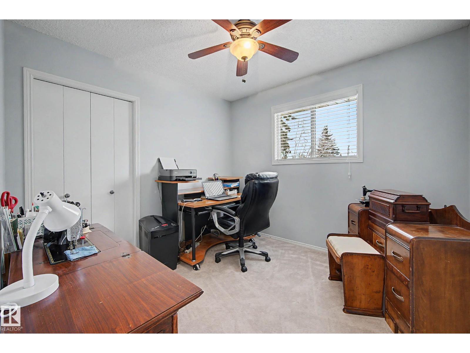 84 WOODLANDS RD, St. Albert