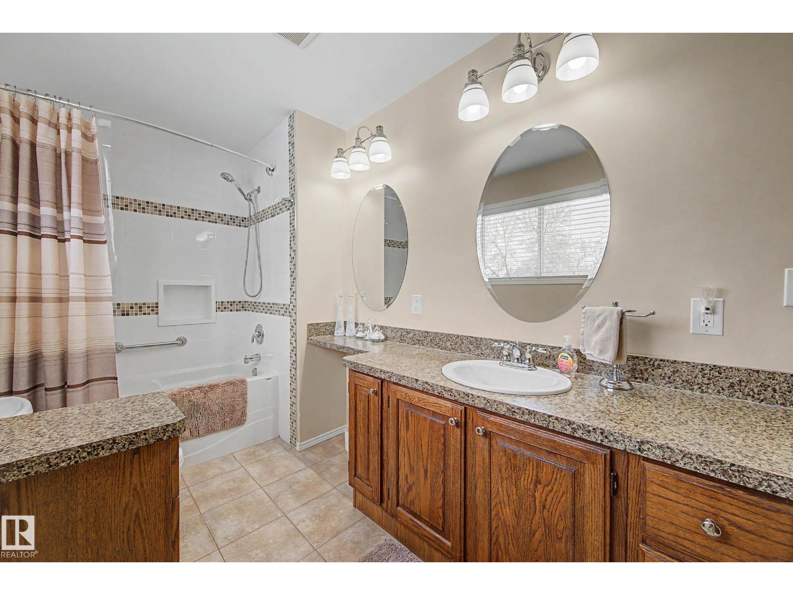 84 WOODLANDS RD, St. Albert