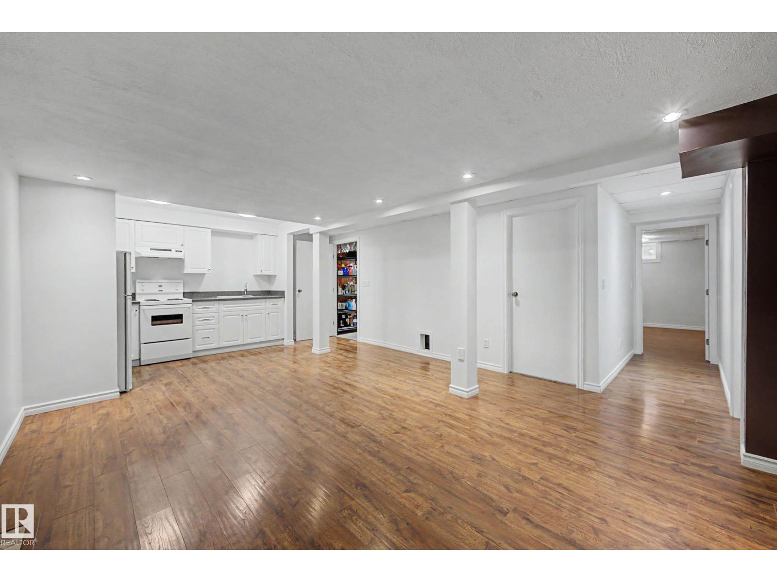 84 WOODLANDS RD, St. Albert