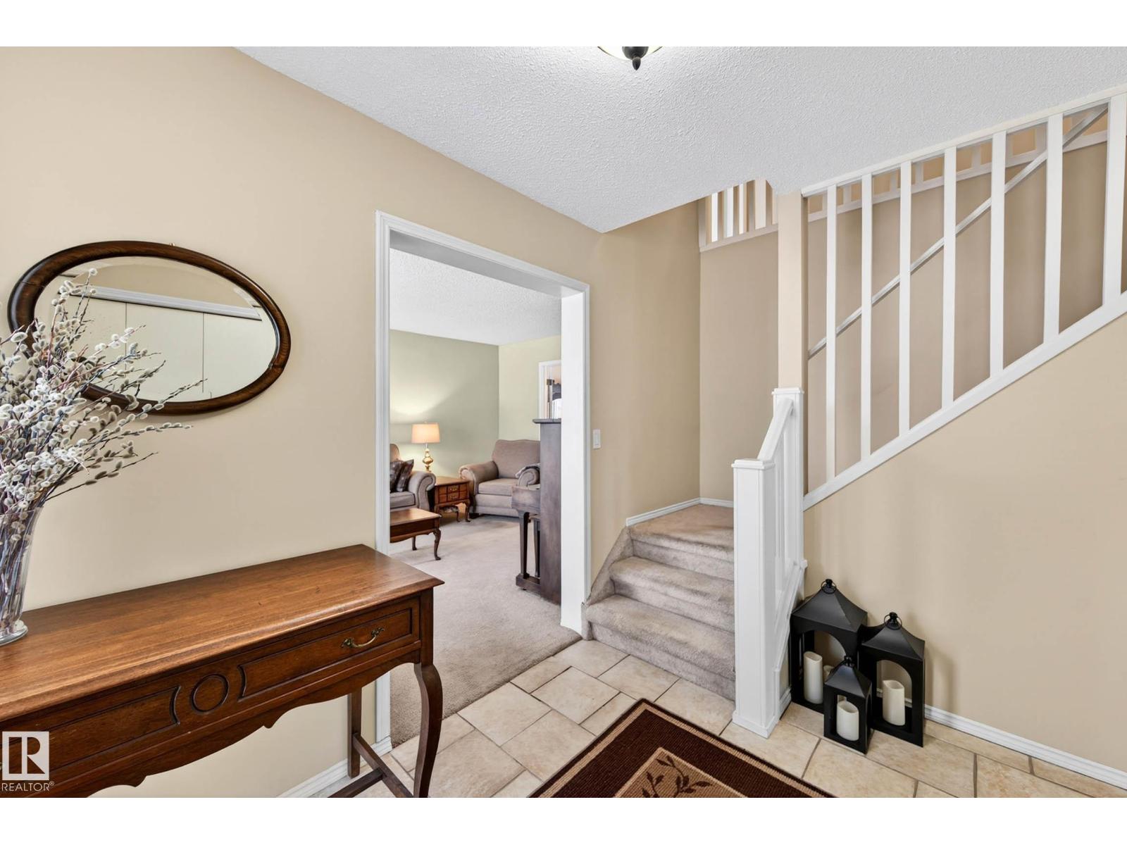 84 WOODLANDS RD, St. Albert