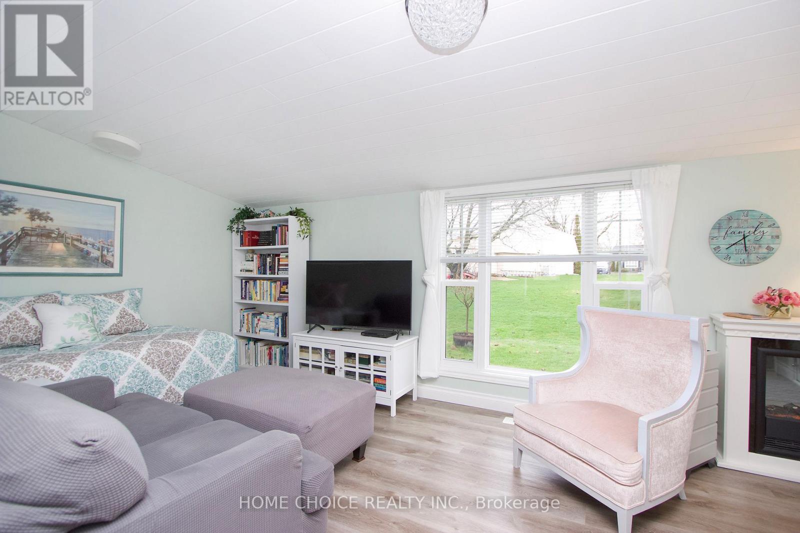 80 BLUFFS ROAD - 15