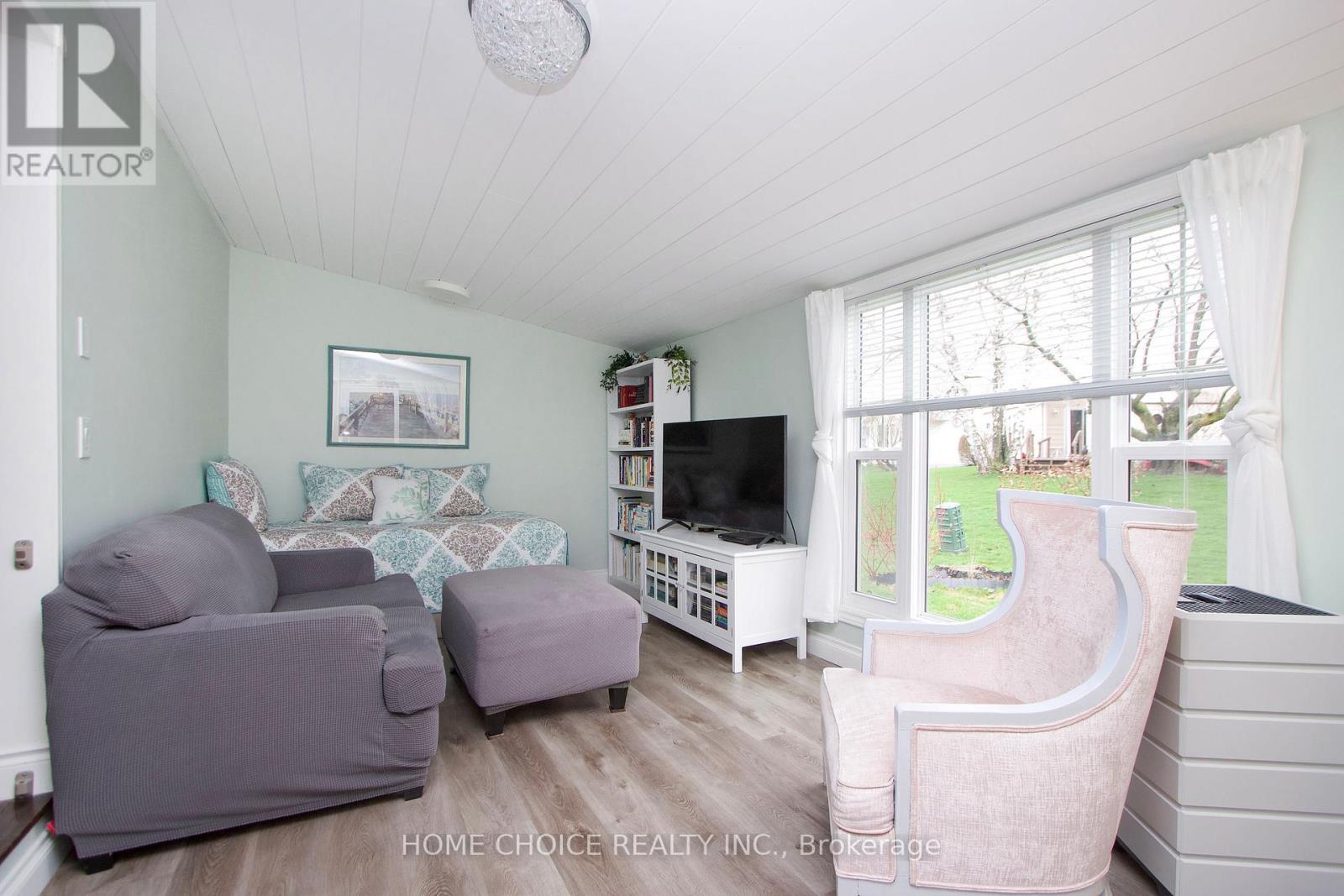80 BLUFFS ROAD - 16