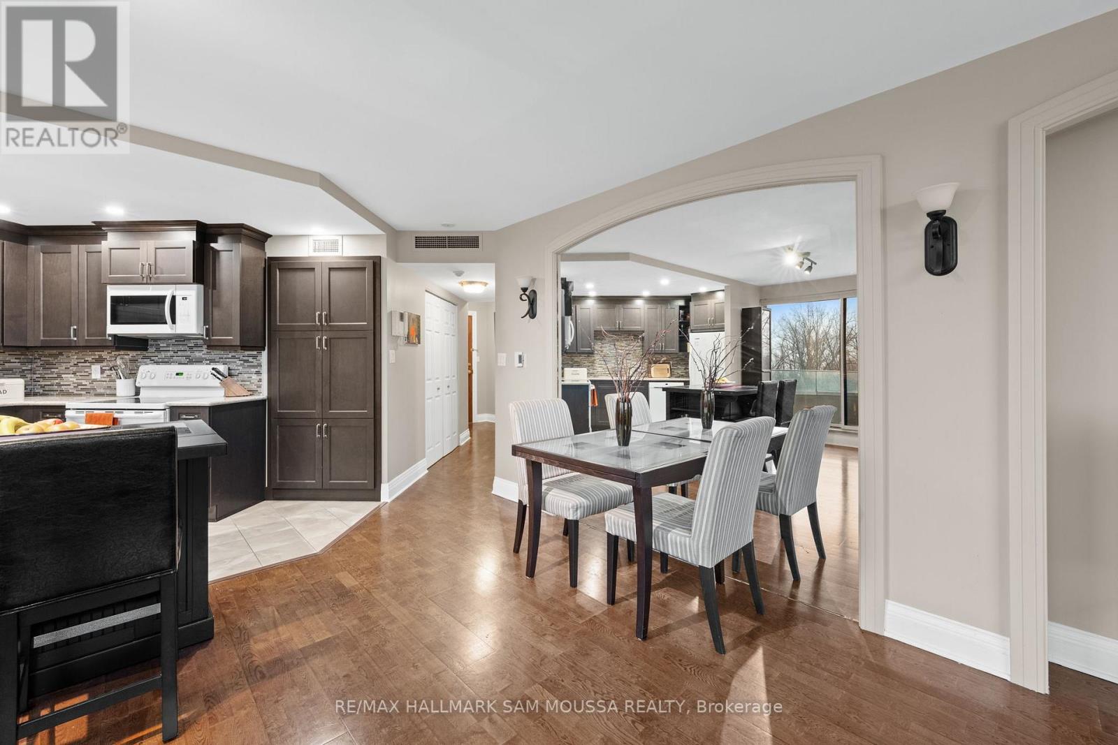 #504 3105 CARLING AVENUE - 17