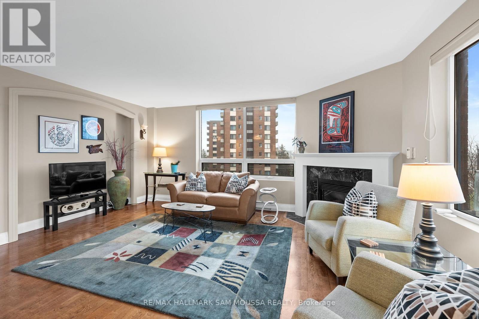 #504 3105 CARLING AVENUE - 20
