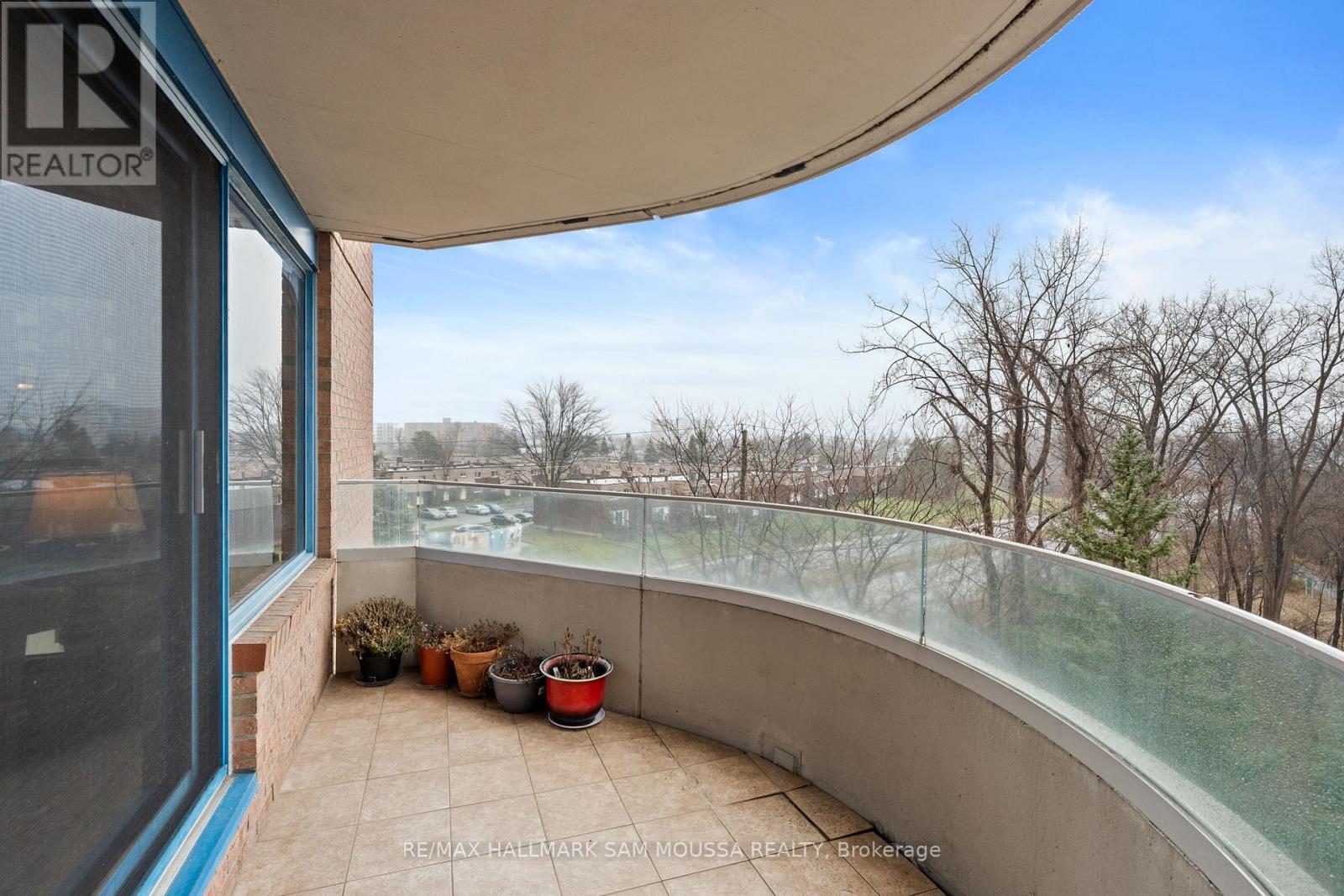 #504 3105 CARLING AVENUE - 36